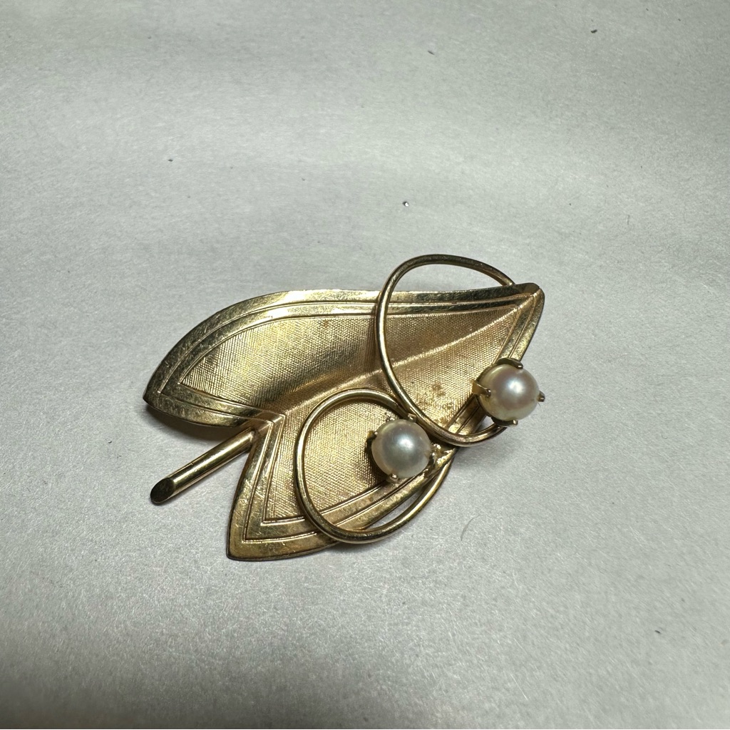 1/20 12 K Gold Filled Leaf Brooch With Pearls